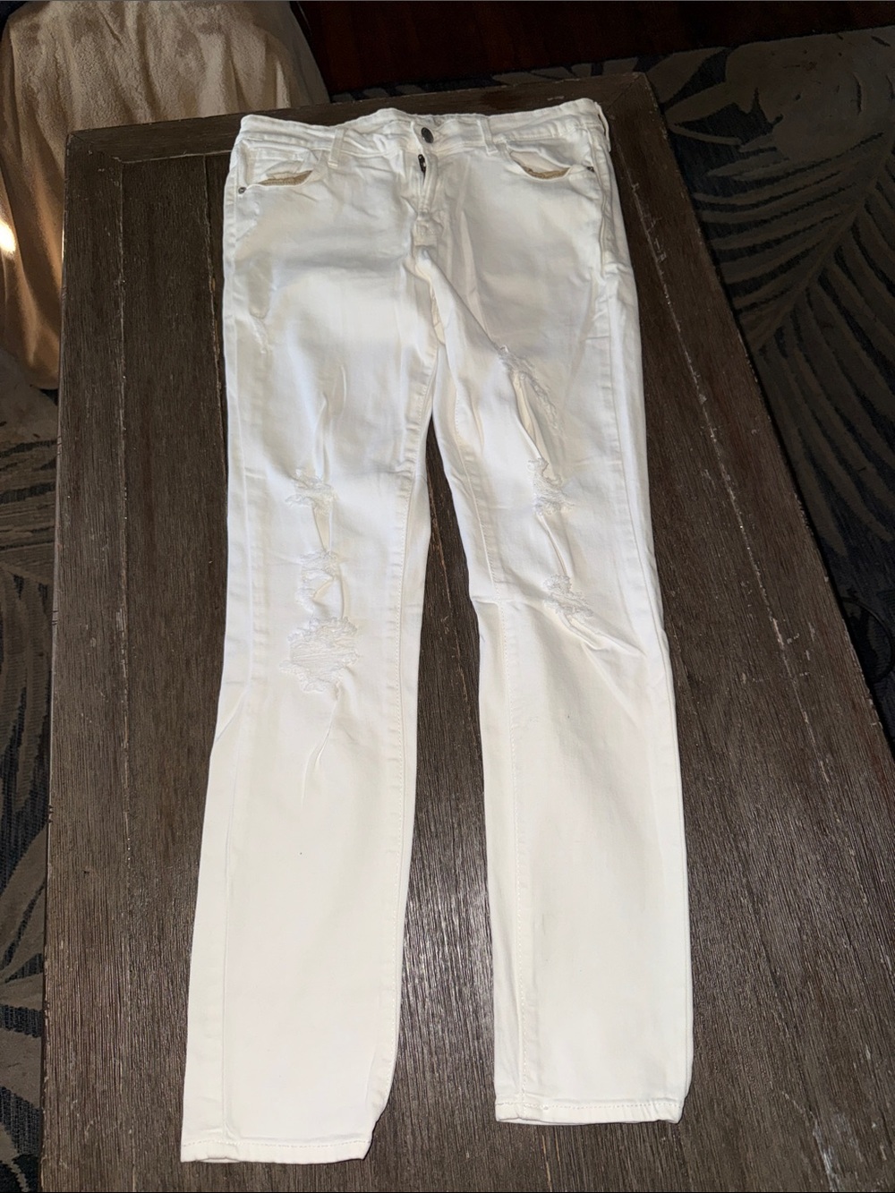 Old Navy womens White Distressed Mid-Ride Rockstar Skinny Jeans 10